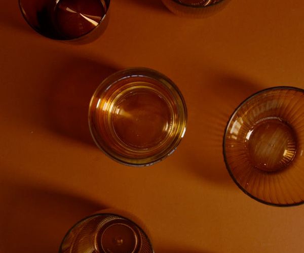 Smooth abstract shapes of light and glass